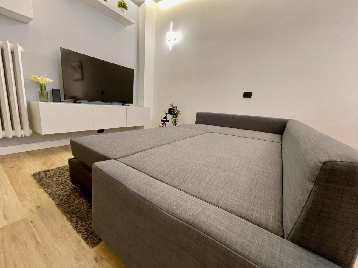 Luxury Downtown - Milan Mf Apartments ภายนอก รูปภาพ